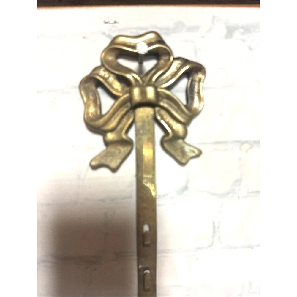 Vintage Brass Bow Triple Plate Holder Wall Mount Tassel Hollywood Regency Gold